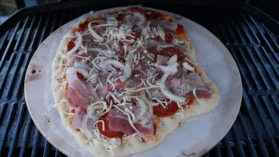 Kan man bage direkte på pizzasten?