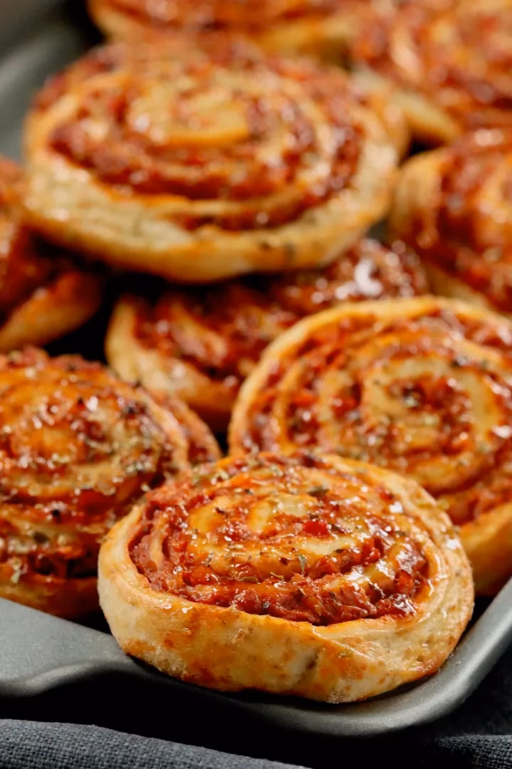 Hvor lang tid skal pizzasnegle bages?