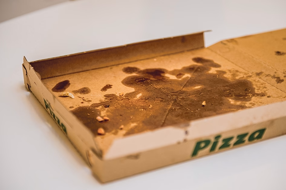 Hvilken affaldssortering skal pizzabakker i?
