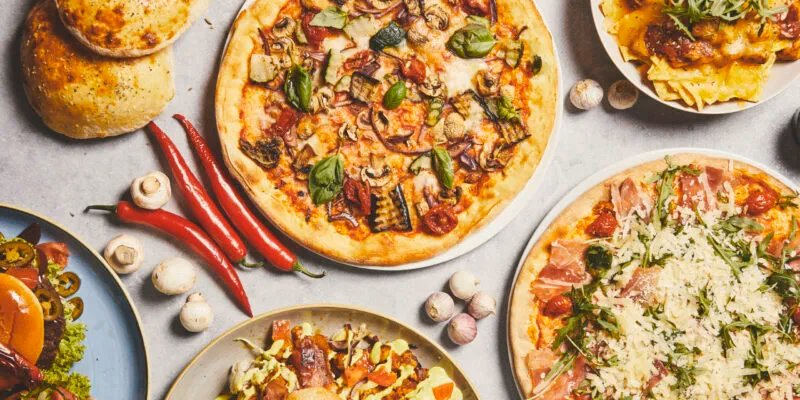 Hvem ejer Pizza Pizza Odense?