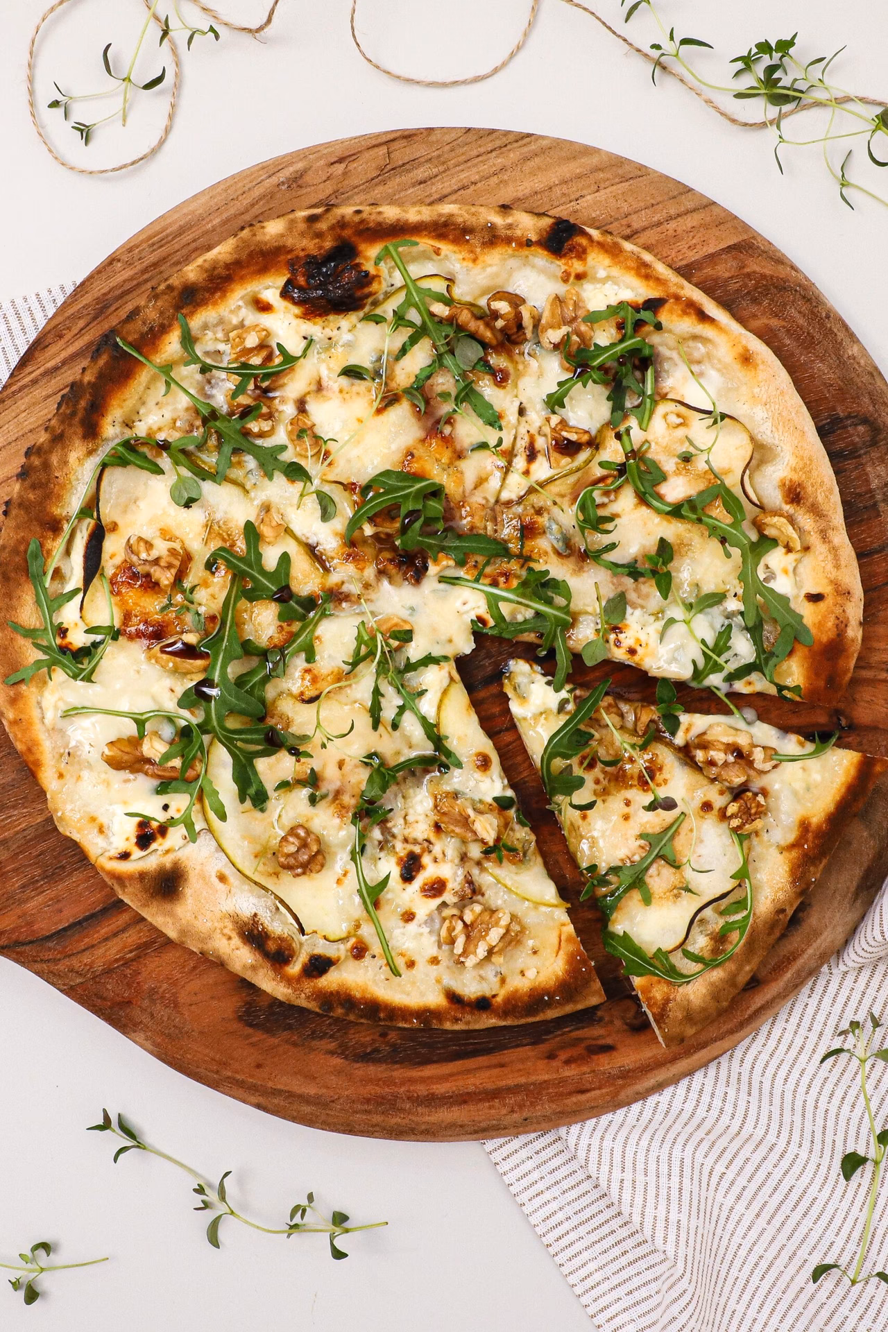 Hvad er gorgonzola lavet af?