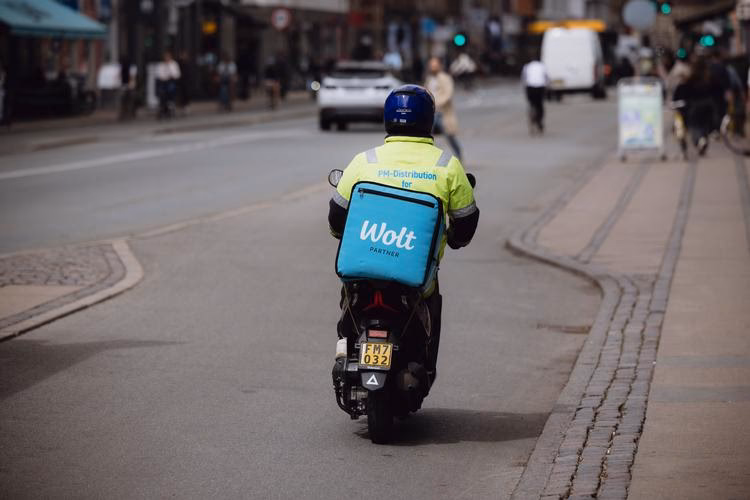 Hvordan fungerer Wolt levering?